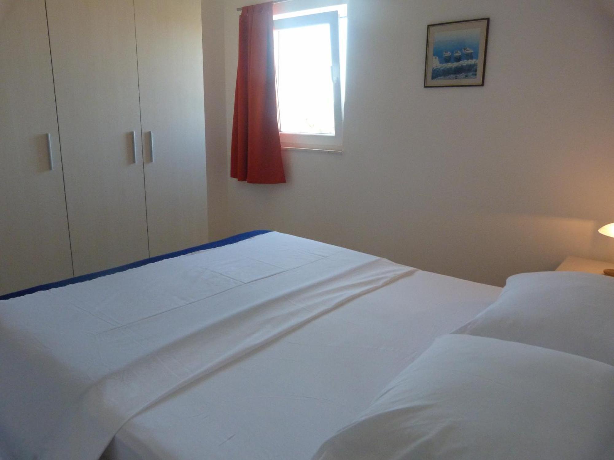 Apartmani Roko, Sevid Marina Luaran gambar